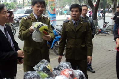 Tự làm giả mũ bảo hiểm của chính mình